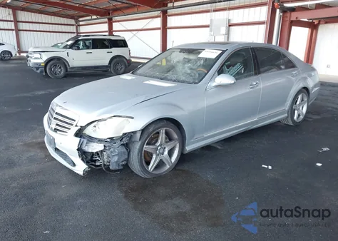 2007 Mercedes-Benz S-Class 5.5L V8 z USA, uszkodzony, nr VIN WDDNG71X57A028201